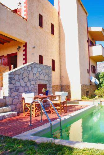 Фотография гостевого дома Villa Evenos with private pool - Irida Country House with brand new private pool