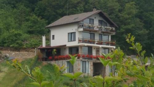 Фотография гостевого дома Karadzhovata Kashta