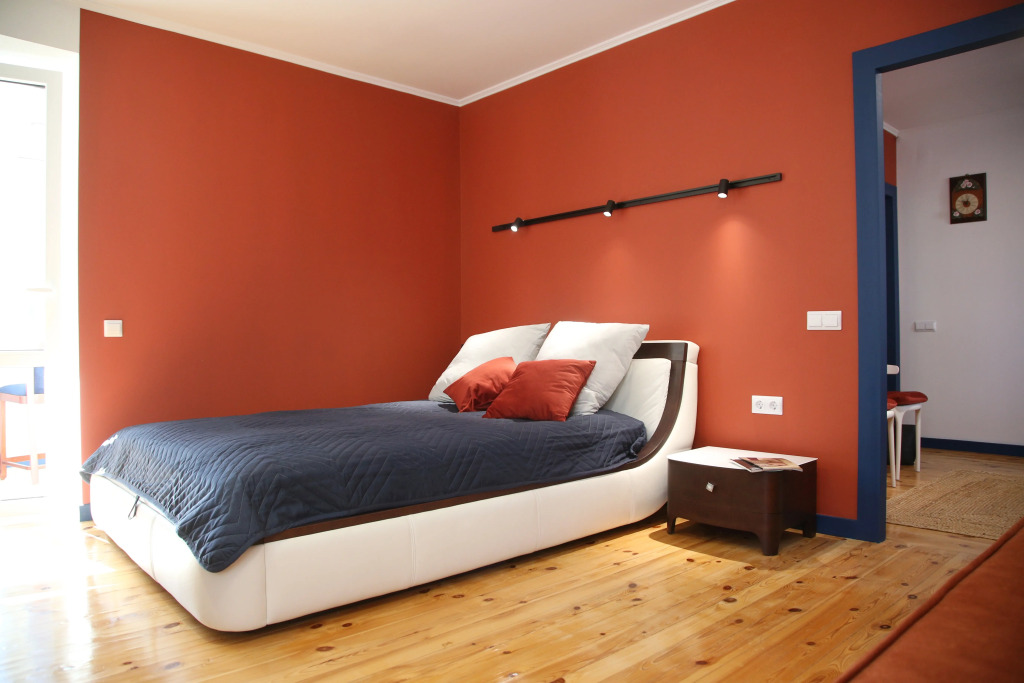 Фотография квартиры Апартаменты Айвазовский - оранжевое настроение и пол из натуральной сосны в самом центре Калининграда