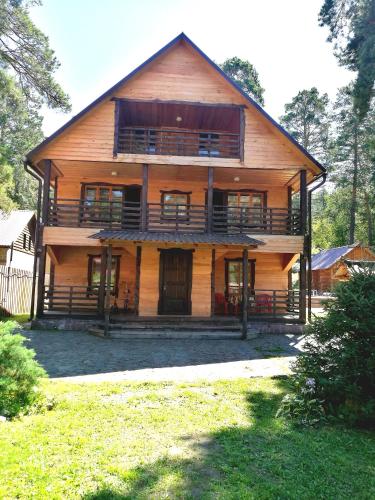 Фотографии гостевого дома
Кедровое подворье