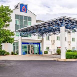 Фотографии гостиницы
Motel 6-Caseyville, IL - Caseyville Il