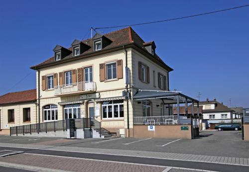 Фотографии гостиницы
Hôtel Restaurant Au Coucou