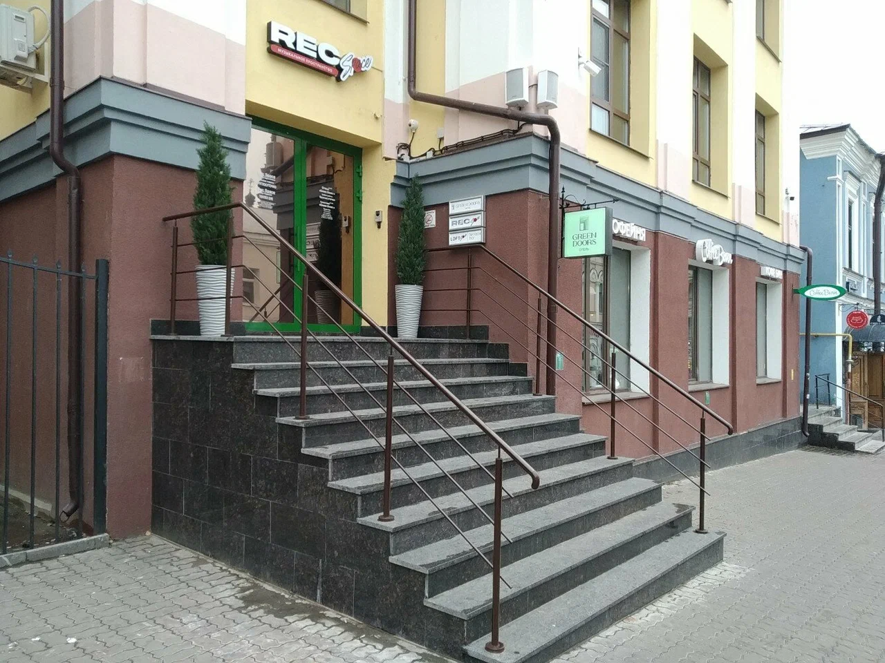 Фотография гостиницы Green Door's
