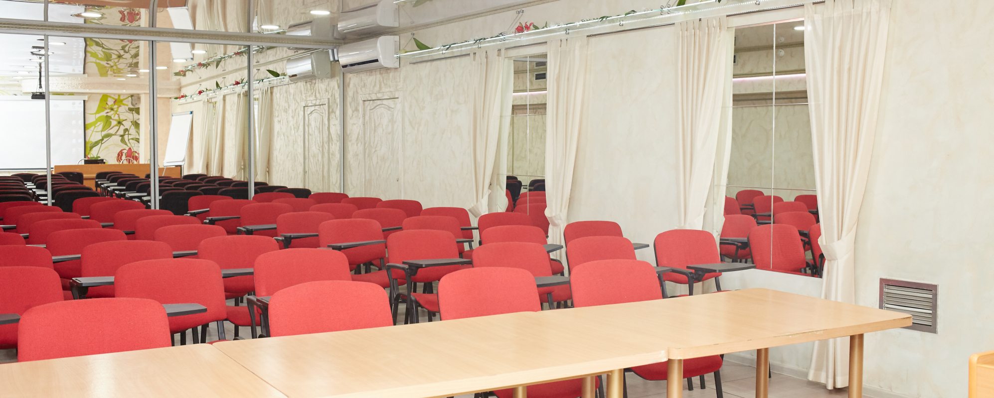 Фотографии конференц-зала Анзас