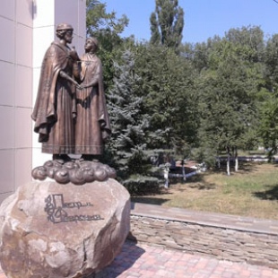 Фотография памятника Памятник Петр и Феврония Муромские
