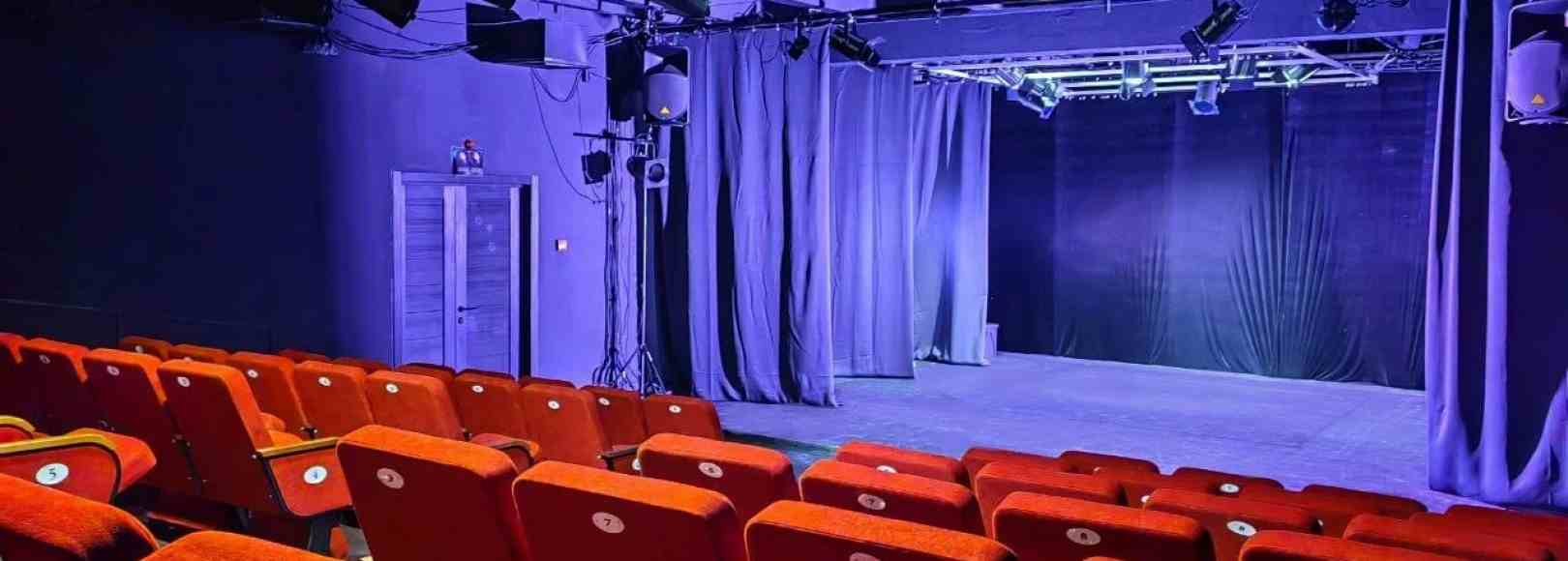 Фотография концертного зала Зал театра Рассвет