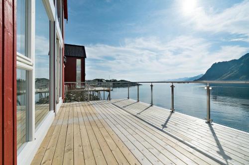 Фотография гостевого дома Lofoten Waterfront luxury lodge