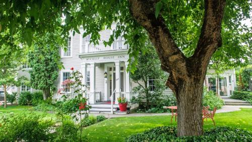 Фотография мини отеля McCully House Inn