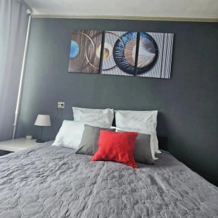 Фотография квартиры Квартира Теплый Берег Большая двухкомнатная квартира возле пляжа.