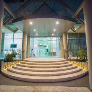 Фотографии гостиницы
Sfera's Park Suites & Convention Centre