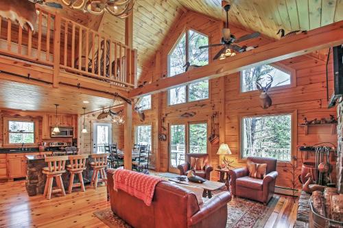 Фотографии гостевого дома 
            Newly Built Bethel Log Cabin with Deck, Near Skiing!