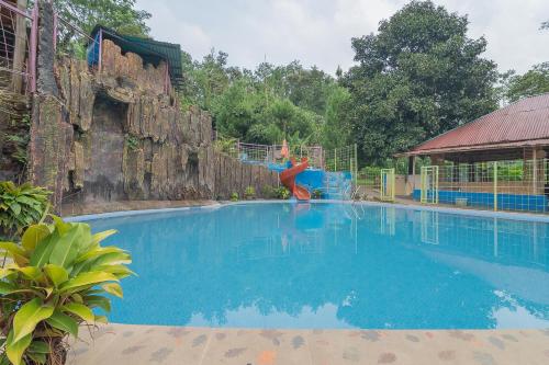 Фотография гостевого дома RedDoorz Resort Syariah @ Batu Apung Purwakarta