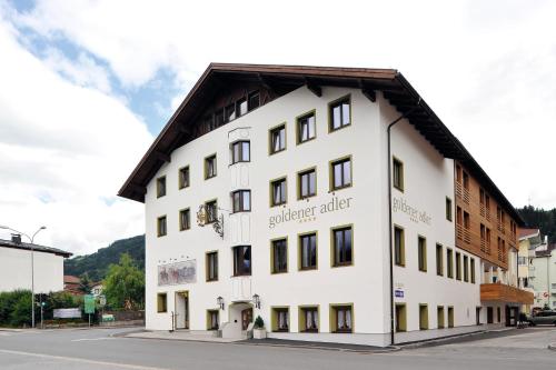 Фотография гостиницы Hotel Goldener Adler Wattens