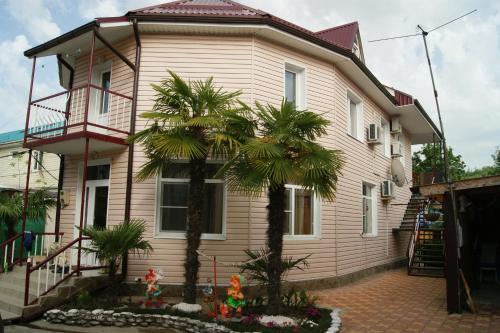 Фотографии гостевого дома
Натали