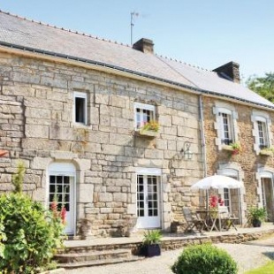 Фотография гостевого дома Crémoren Cottages