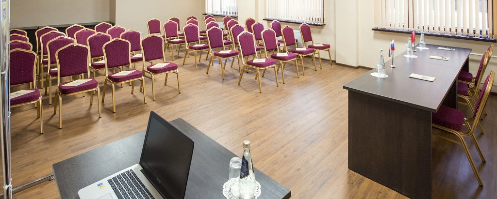 Фотографии конференц-зала Урал Тау