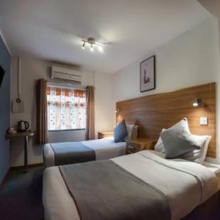 Фотографии гостиницы
OYO Arinza Hotel