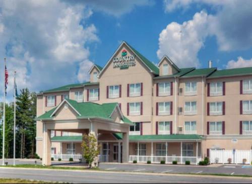 Фотография гостиницы Country Inn & Suites by Radisson, Princeton, WV