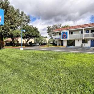 Фотографии гостиницы
Motel 6-Petaluma, CA