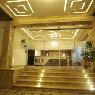 Фотография гостиницы Hotel SRR Grand