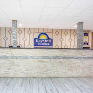 Фотографии гостиницы
Days Inn & Suites by Wyndham Rhinelander