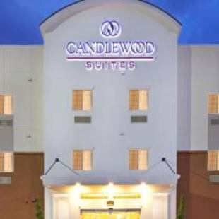 Фотографии гостиницы 
            Candlewood Suites Pueblo, an IHG Hotel