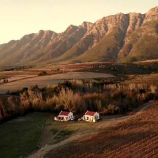 Фотографии гостевого дома
Fraaigelegen Farm - Home of ADHARA EVOO