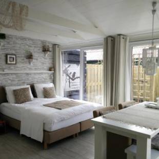 Фотографии мини отеля
Coast Holiday Appartements