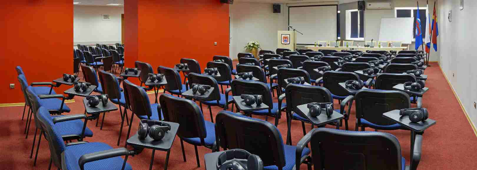 Фотография конференц-зала Россия