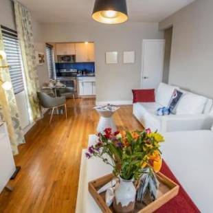 Фотографии гостиницы
Beachside All Suites Hotel