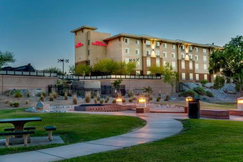 Фотография гостиницы Hilton Garden Inn Yuma Pivot Point