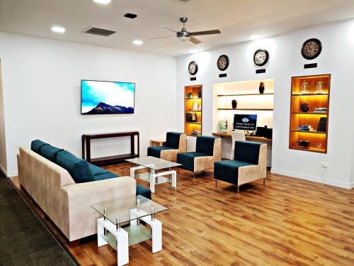 Фотография гостиницы Airport Garden Inn Hotel & Conference Centre