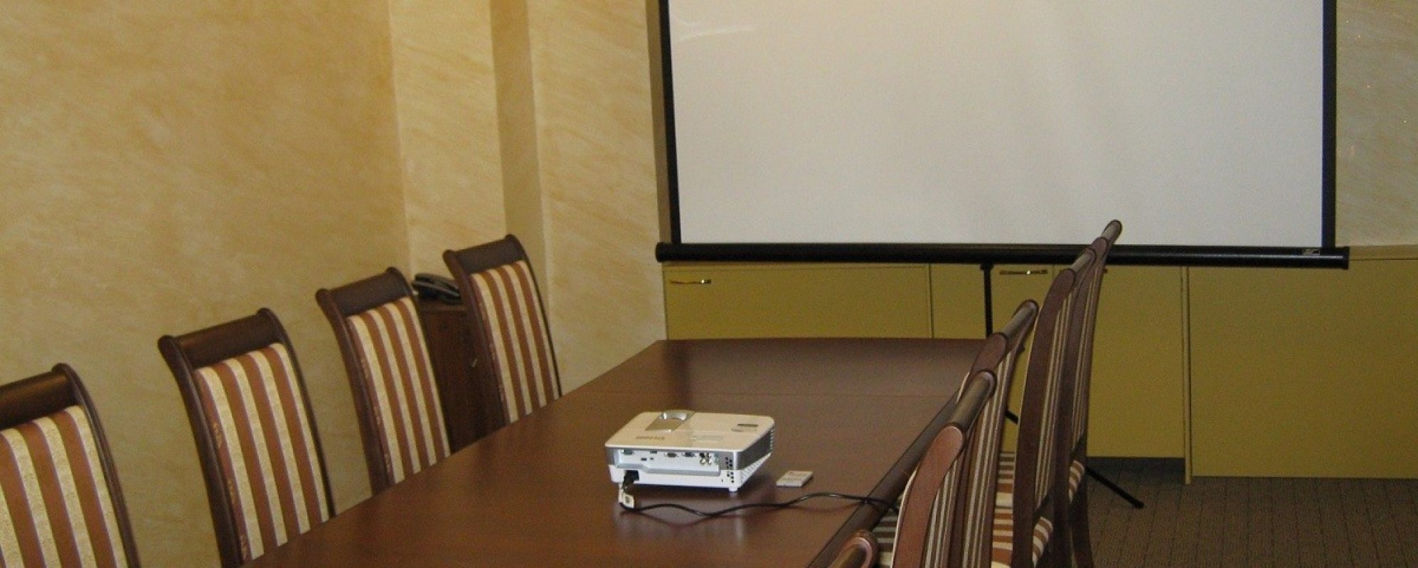 Фотографии комнаты для переговоров Эльбузд