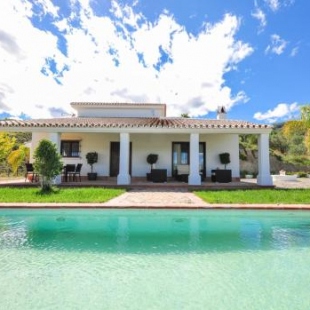 Фотография гостевого дома RENTHAS El Capricho Casa Rural Caminito del Rey