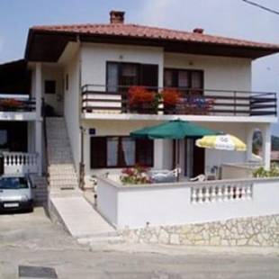 Фотографии гостевого дома
App-rooms Luka with parking