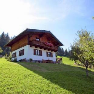 Фотографии гостевого дома 
            Charming Holiday Home in Hüttau with Barbecue