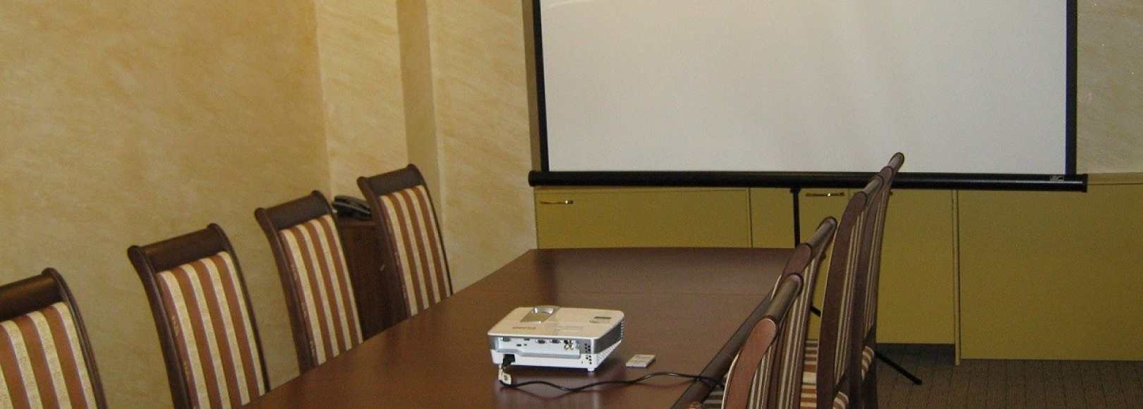 Фотография комнаты для переговоров Эльбузд