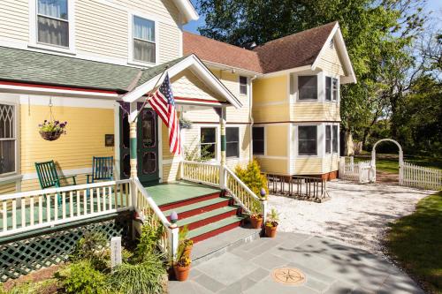 Фотография мини отеля Inn at the Oaks