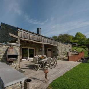 Фотографии гостевого дома
Beautiful Holiday Home in Bertrix with Private Garden