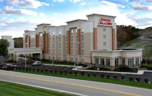 Фотография гостиницы Hampton Inn & Suites Pittsburgh-Meadow Lands