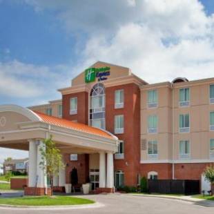 Фотографии гостиницы 
            Holiday Inn Express Hotel & Suites Kansas City - Grandview, an IHG Hotel