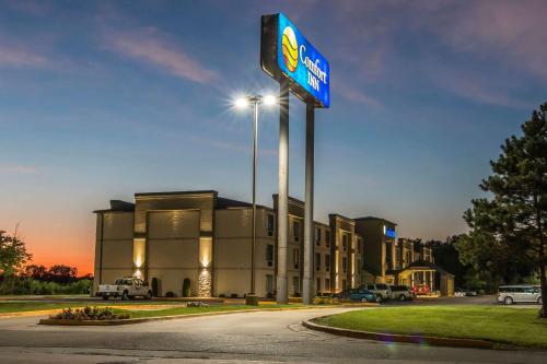 Фотография гостиницы Comfort Inn Metro Airport Romulus