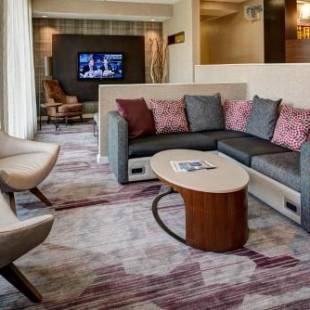Фотографии гостиницы
Courtyard Chicago Oakbrook Terrace
