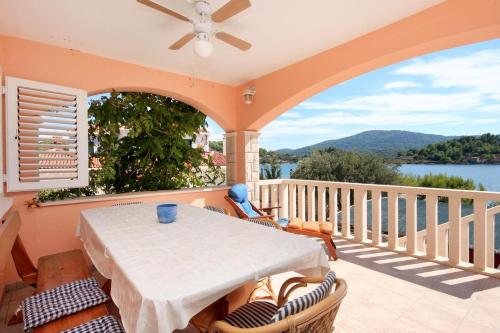 Фотография гостевого дома Apartments by the sea Cove Gradina, Korcula - 9273
