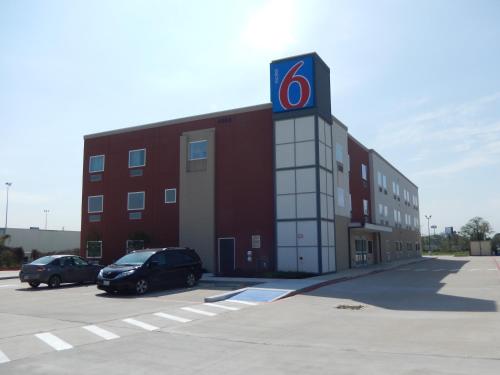 Фотография гостиницы Motel 6-Houston, TX - Downtown North