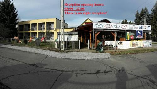 Фотография мини отеля Grill Terasz Étterem és Szálláshely