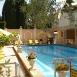 Фотография гостиницы Hôtel Mireille