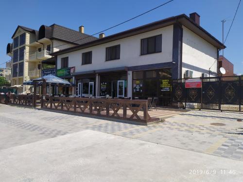 Фотографии гостевого дома
Семейный