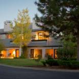 Фотография гостиницы Pine Ridge Inn