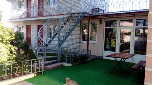 Фотография гостевого дома Лето на Первомайской